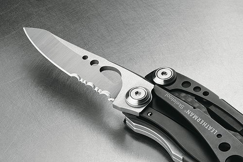 Preview: Leatherman Multitool CHARGE+TTI