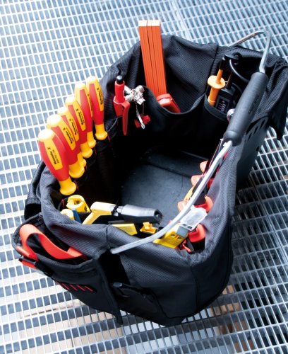 Electrical replacement in the Hultafors bucket