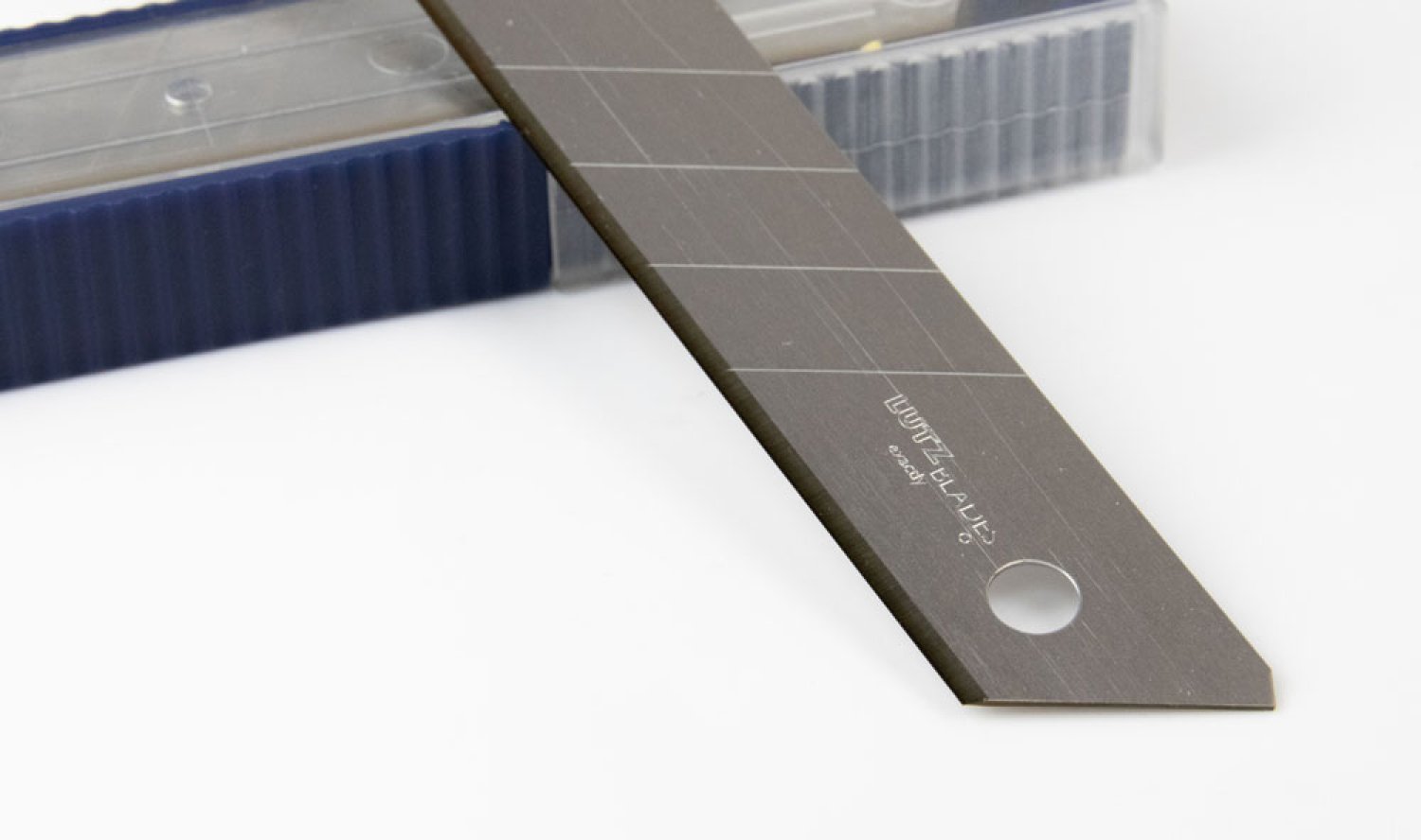 LUTZ snap-off blade AB-2-FB - 18 mm x 0.65 mm