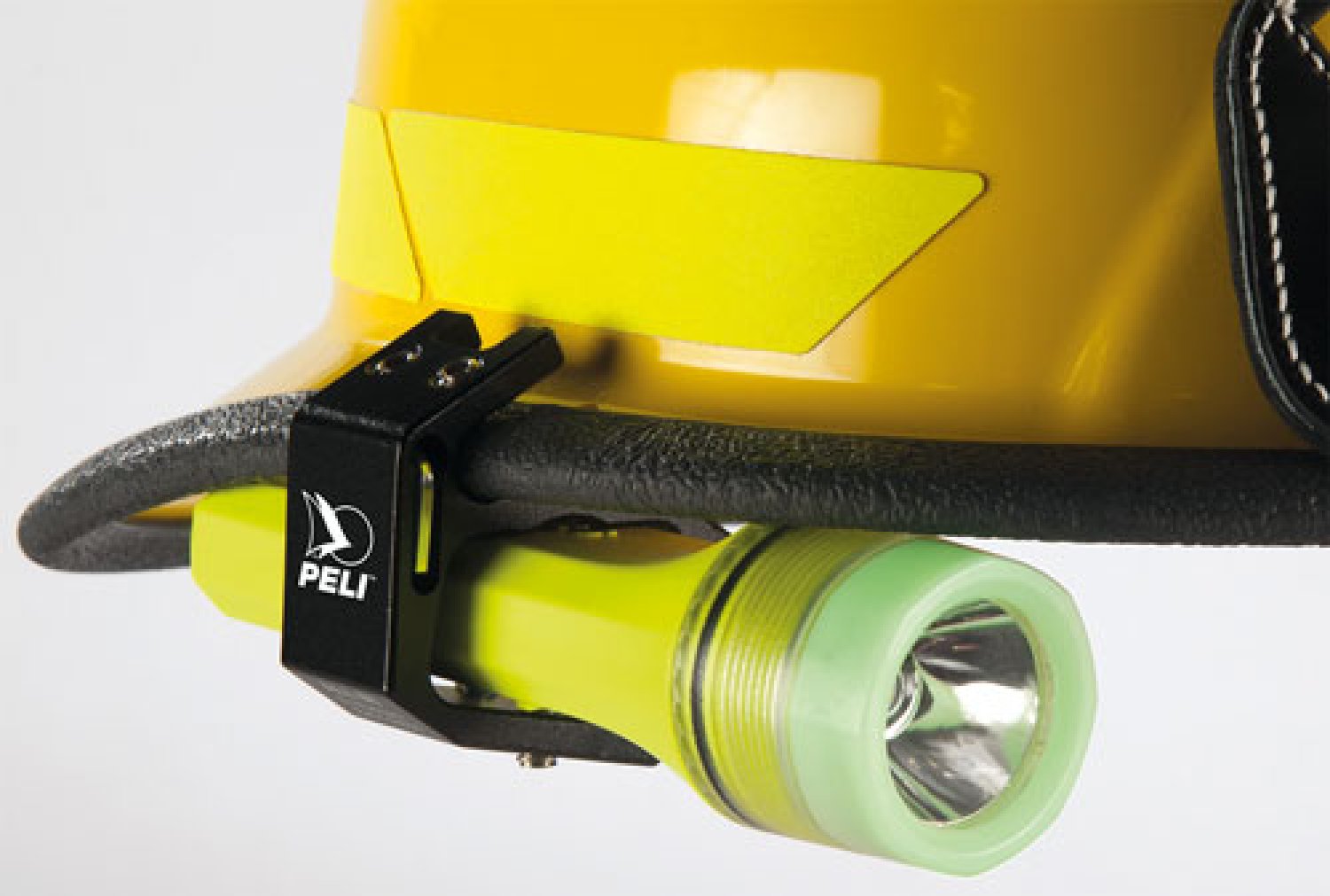 Peli Taschenlampe 3325Z0, gelb, LED